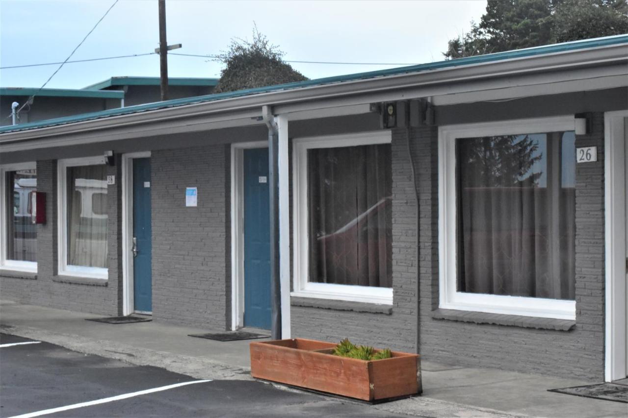 Blue Coast Inn & Suites Brookings Exterior photo